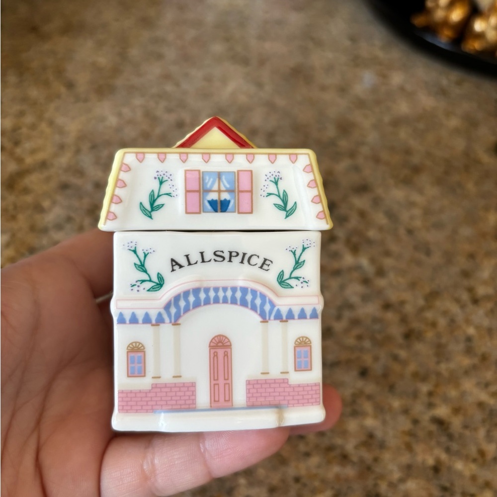 Lenox spice village spice Jar with Pink & Blue Details